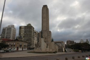 Monumento a la Bandera, de día